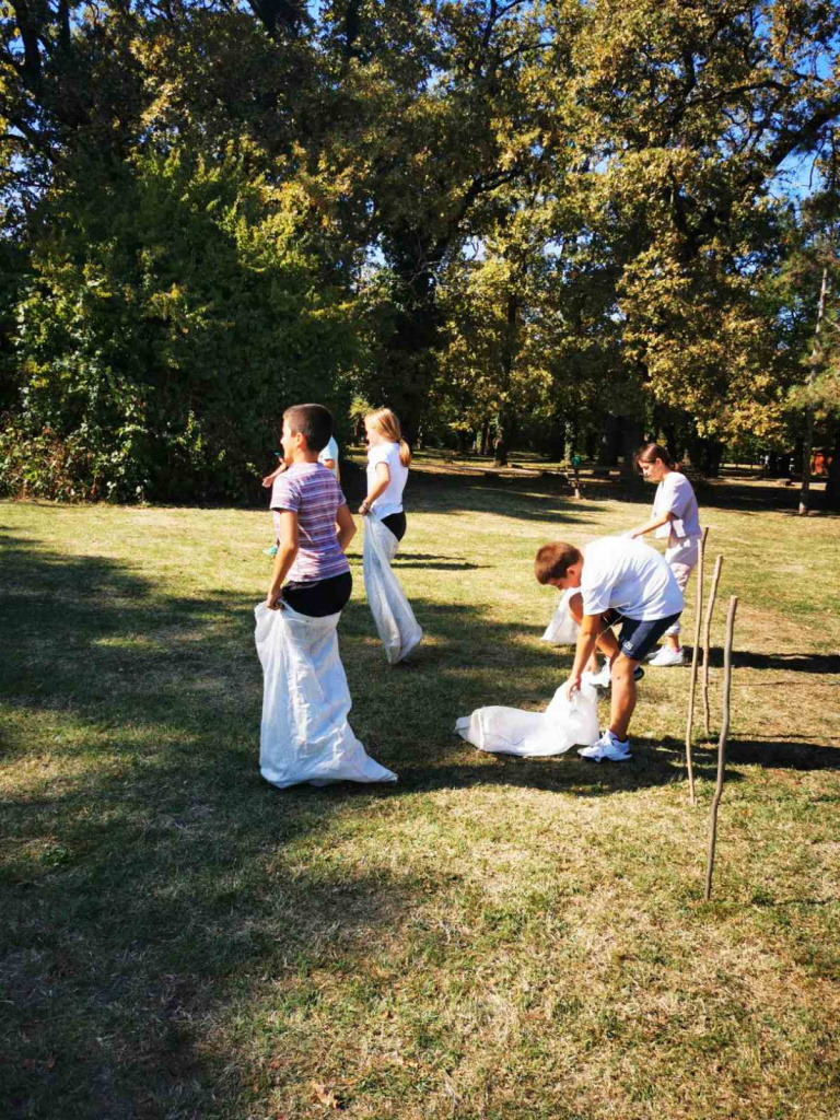 IMG-84c03bba93c0829f5675c5b31209c487-V.jpg IMG-84c03bba93c0829f5675c5b31209c487-V.jpg